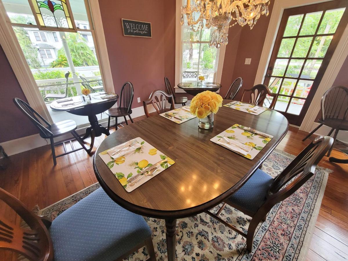 The Camellia Rose Inn- King Room- Inspiration Gainesville Extérieur photo