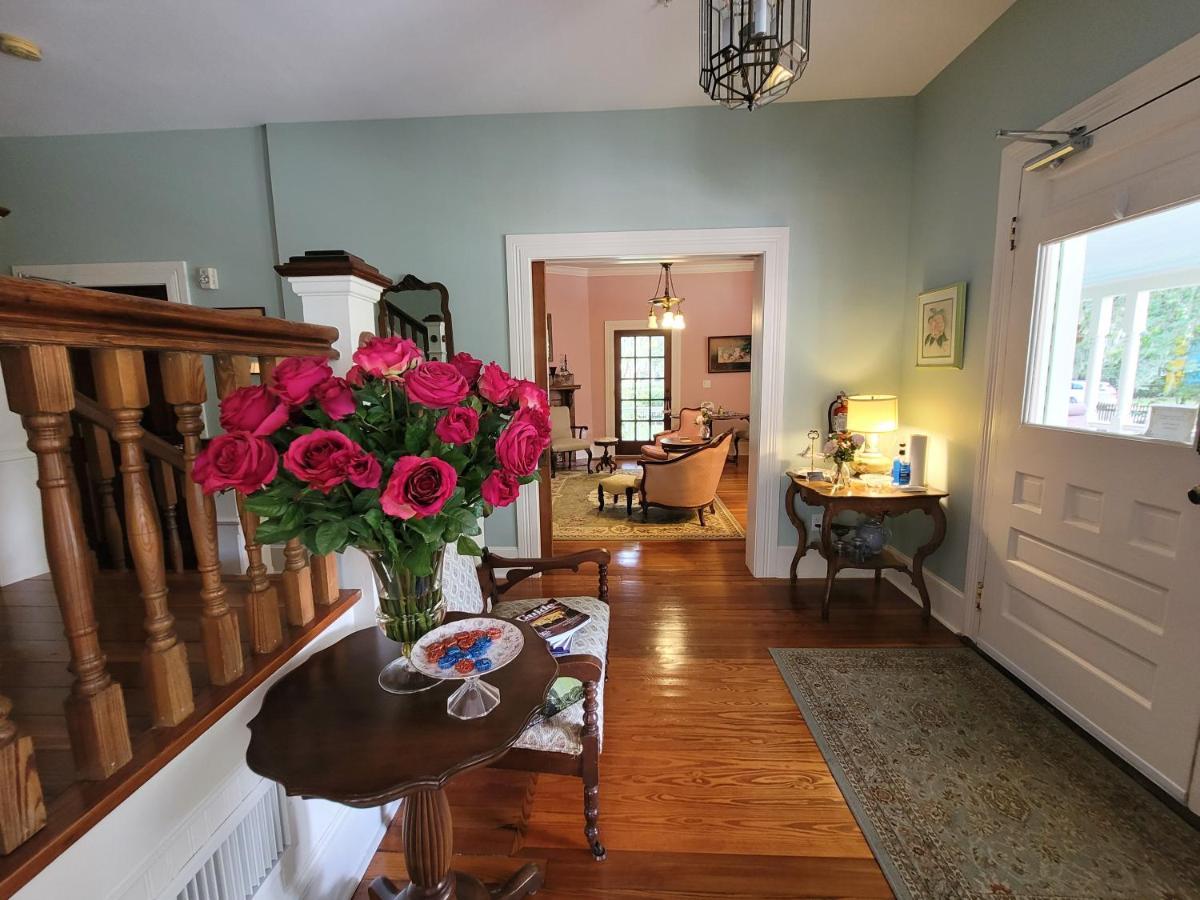 The Camellia Rose Inn- King Room- Inspiration Gainesville Extérieur photo